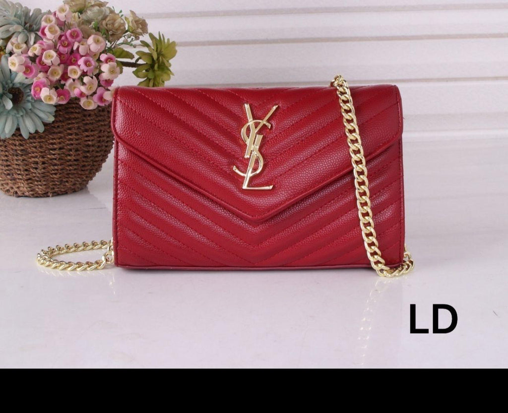 Quilted Chain Wallet / Luxury Designer Crossbody Bag