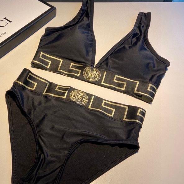 Elegant Baroque Print Swimwear Set