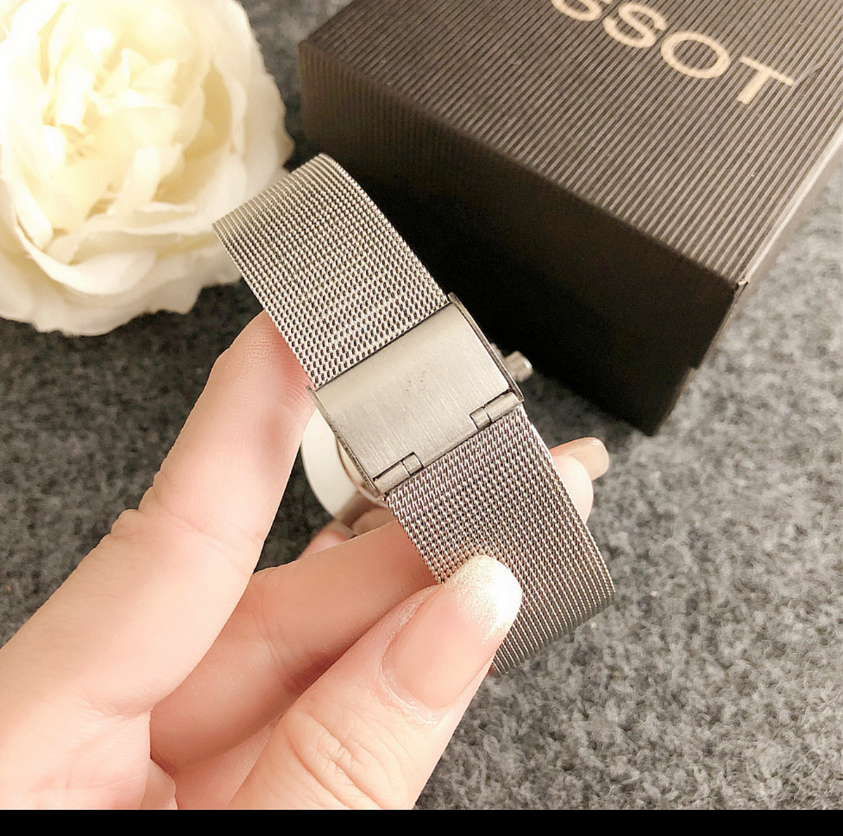 Elegant Stainless Steel Mesh Watch